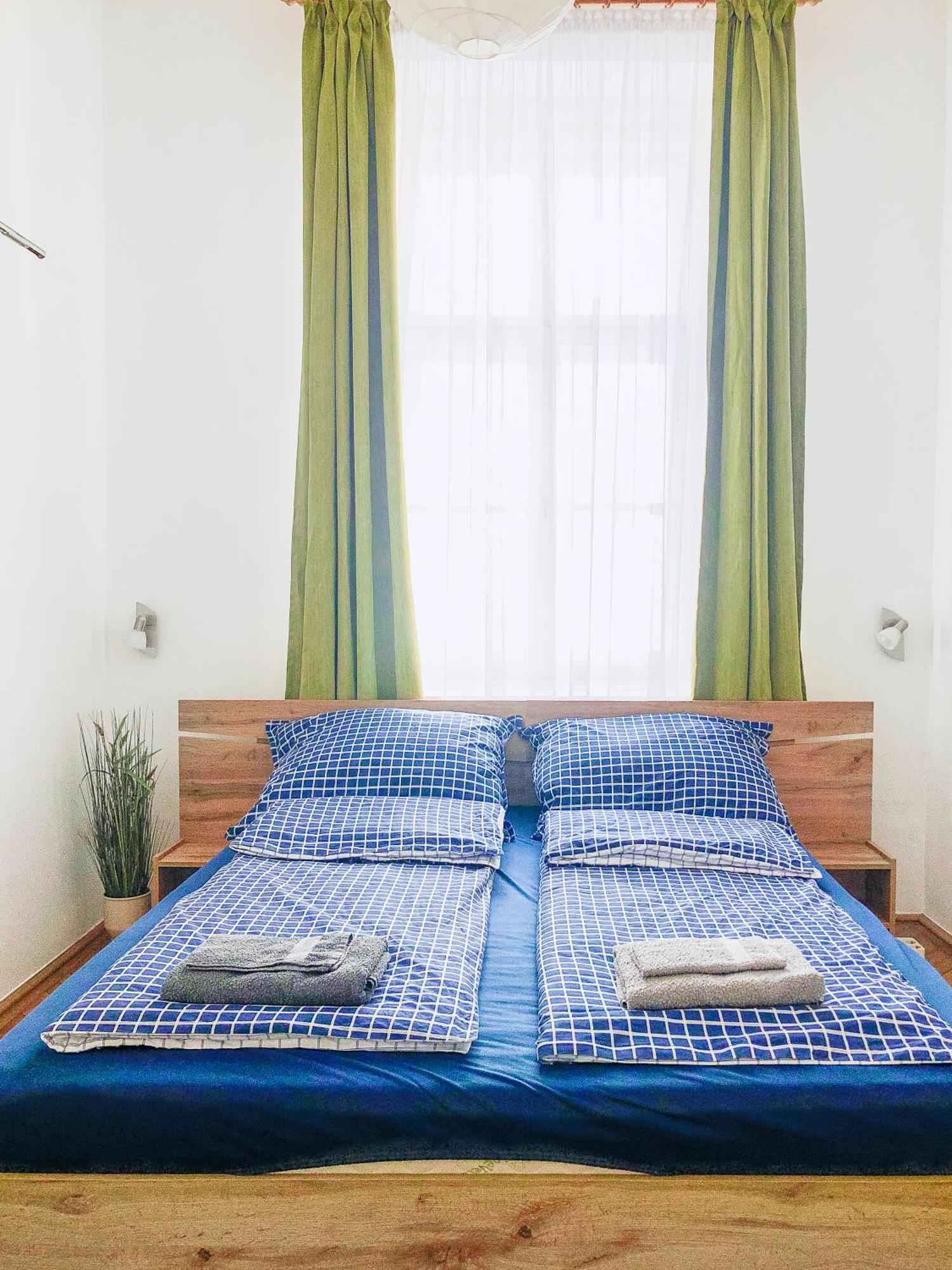 Historic Old Town Home บูดาเปสต์ ภายนอก รูปภาพ